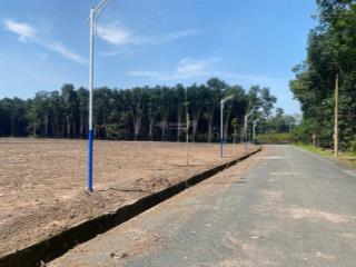 Chủ gửi 200m2 có thổ cư  cách chợ, trường học 2km  xây dựng tự do