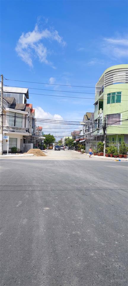 Bán đất tại đường triệu thị trinh khóm bình khánh 3, bình đức long xuyên an giang