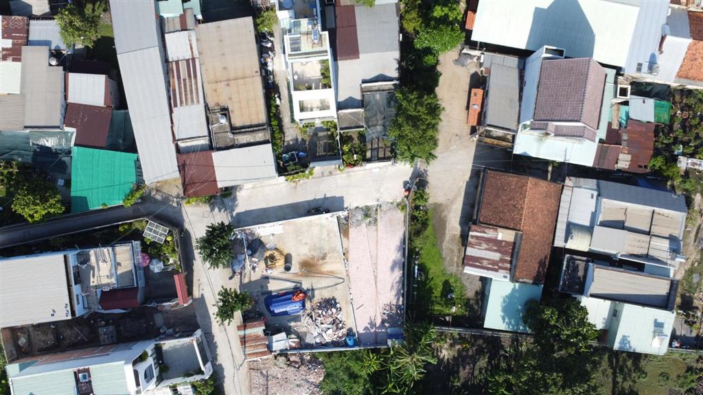 Lô đất hẻm xe hơi thị trấn hóc môn, 80m2, shr, giá 3.4 tỷ