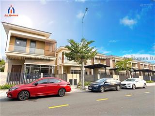 Bán căn biệt thự đơn lập 250m2 duy nhất giá 6,3 tỷ ngay gần trung tâm hành chính 2 tphcm.