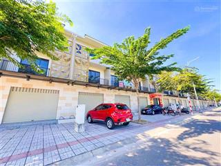 Bán căn shophouse 100m2 suncasa central vị trí trung tâm khu vsip2 chỉ 3,8tỷ đã có sổ hồng .