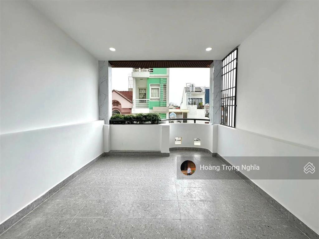 Tin thật 100% | hxh đường cmt8, p11, quận 3 | diện tích 50m2 2 tầng | giá chỉ 8,2 tỷ thương lượng