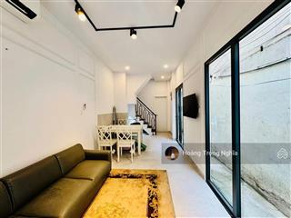 Nhà đẹp + siêu thoáng | 2 mặt hẻm bùi viện, quận 1| dt 30m2  4 tầng full nội thất| giá chỉ 8,3 tỷ