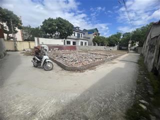 Bán lô góc 40m2 kiêu kỵ, gia lâm, giá chỉ 3tỷ900triệu