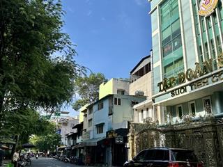 Bán nhà nguyễn duy dương trung tâm quận 10  xe hơi đổ cửa 55m2 ngang bề thế 5m