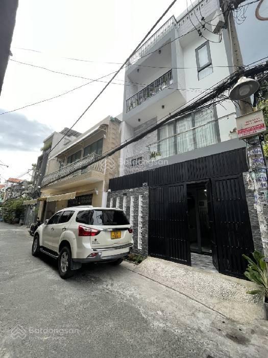 Cần bán nhà trường chinh xe hơi đổ tận cửa (5,6 x 8m) 4 tầng bề thế nội thất cao cấp nhỉnh 8 tỷ