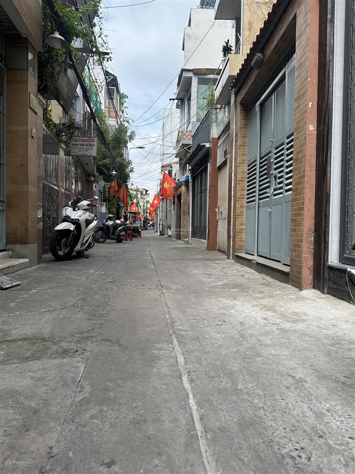 Trung tâm quận 3  thang máy 500kg xe hơi đổ cửa 5 tầng lung linh mới, 8,990 tỷ