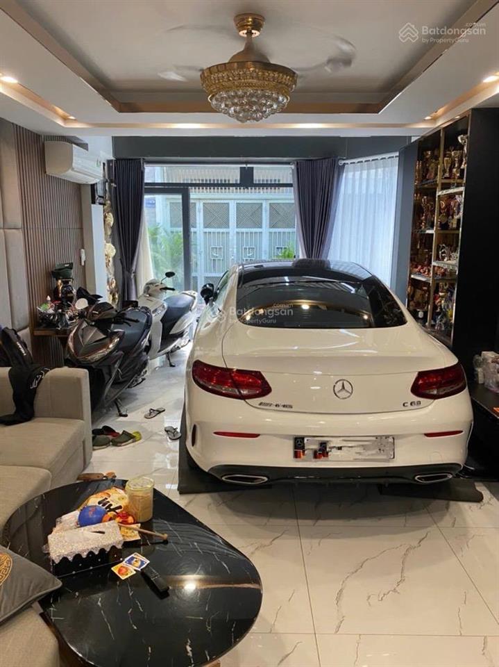 Góc 3 mặt tiền  187,7m2 ô tô ngủ nhà  cạnh lê văn sỹ  sổ sẵn giao dịch ngay .