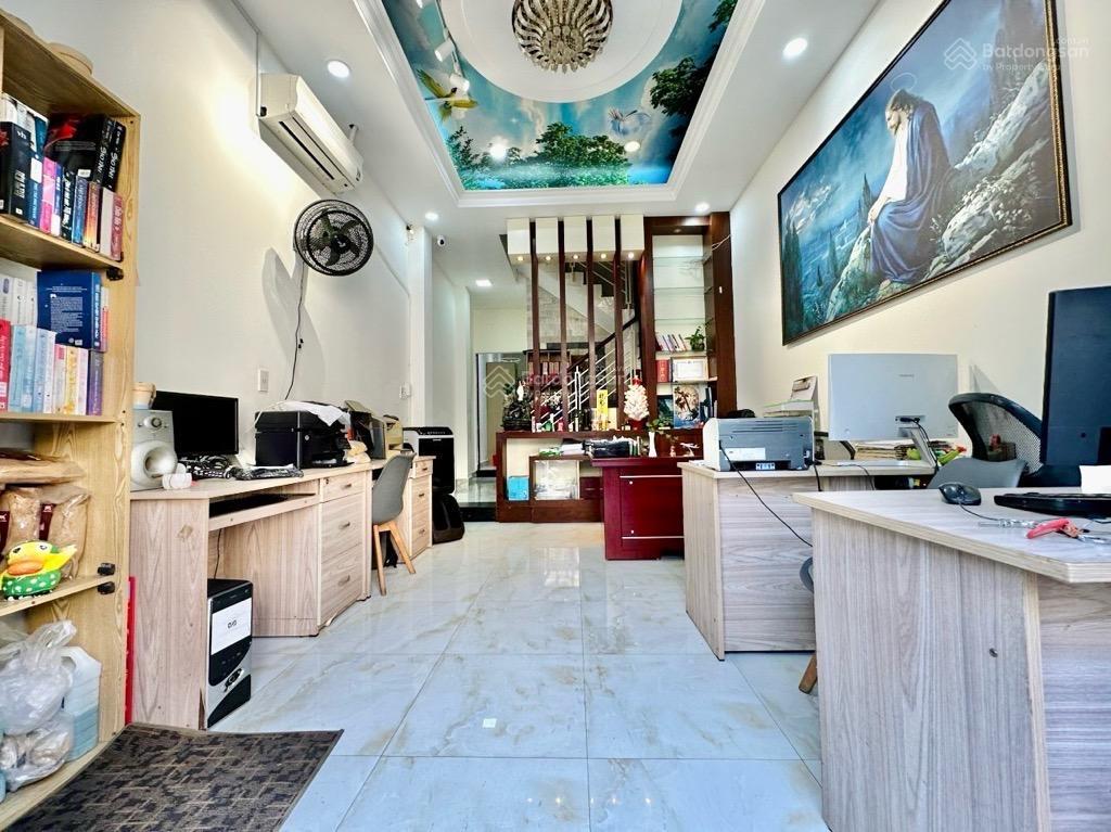 Bán nhà an dương vương  vài bước nguyễn tri phương  ô tô ngủ nhà nhỉnh 13 tỷ .