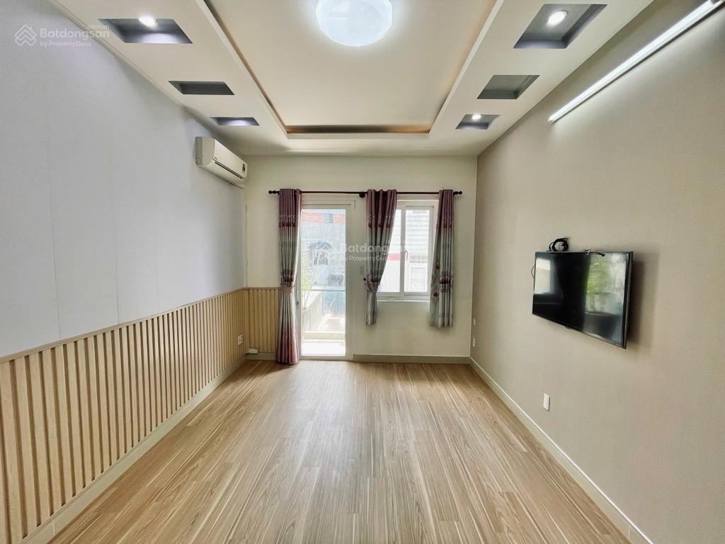 55m2 . 5pn lớn tân bình ngay ngã 4 bảy hiền  hoàng văn thụ . sổ đẹp pháp lý chuẩn giao dịch ngay .