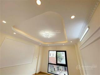 Bán nhà mới đẹp 5 tầng, 30m, lô góc quang tiến, tây mỗ  ô tô đỗ cổng, giá 5,x tỷ
