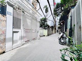 Bán nhà cầu giấy 3 tầng,ngõ thông,kinh doanh