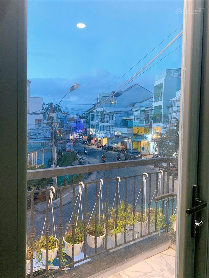 Bán nhà mặt tiền nguyễn văn trỗi  trung tâm đà lạt