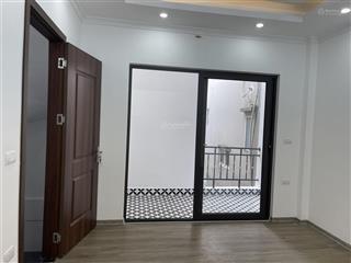 Bán gấp nhà 4 tầng liên ninh vài bước ra đường oto tránh. giá loanh quanh 4 tỷ hơn.