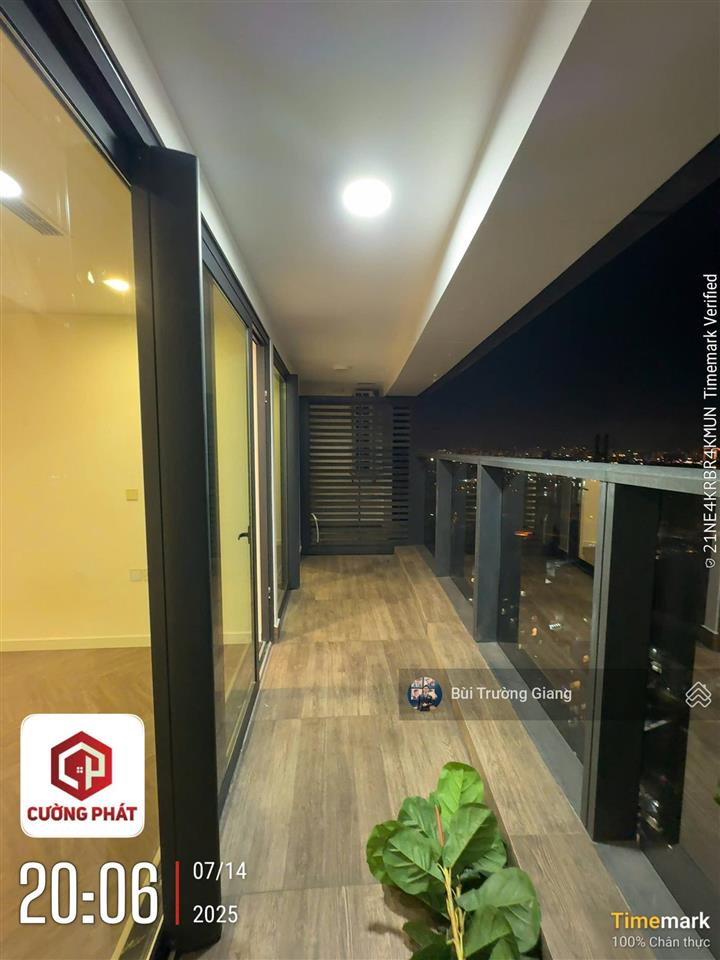 Cho thuê căn hộ 2pn 2wc  122m2  giá hợp lí 16tr miễn phí quản lí, view thoáng