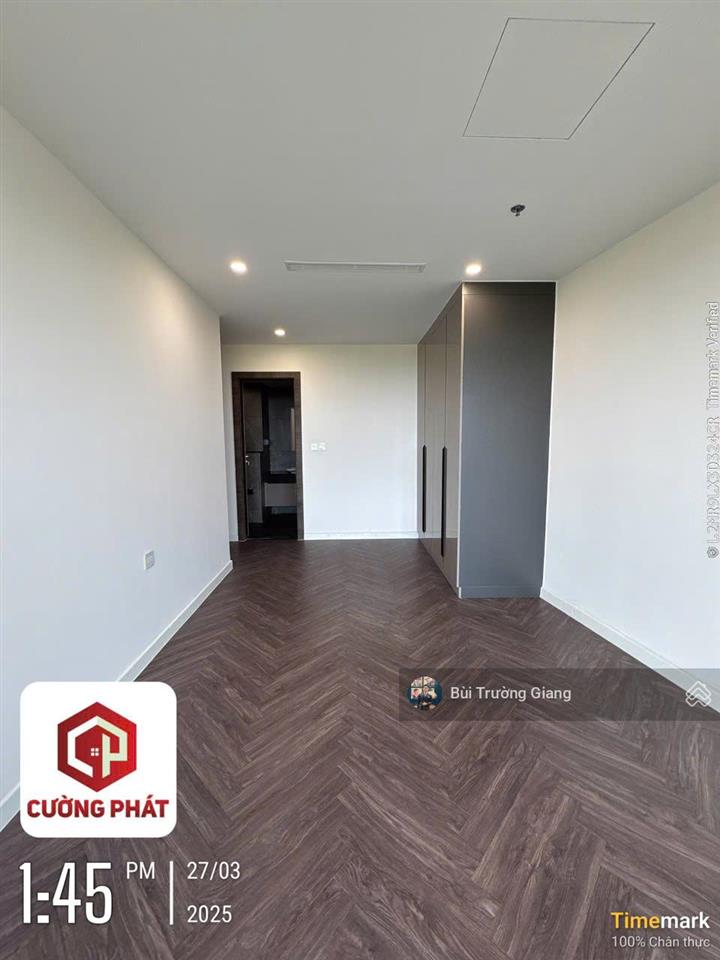 Cho thuê căn hộ 2pn + 1 kho, 138m2, giá tốt 17tr/th miễn phí quản lý, đặc biệt view trọn pháo bông