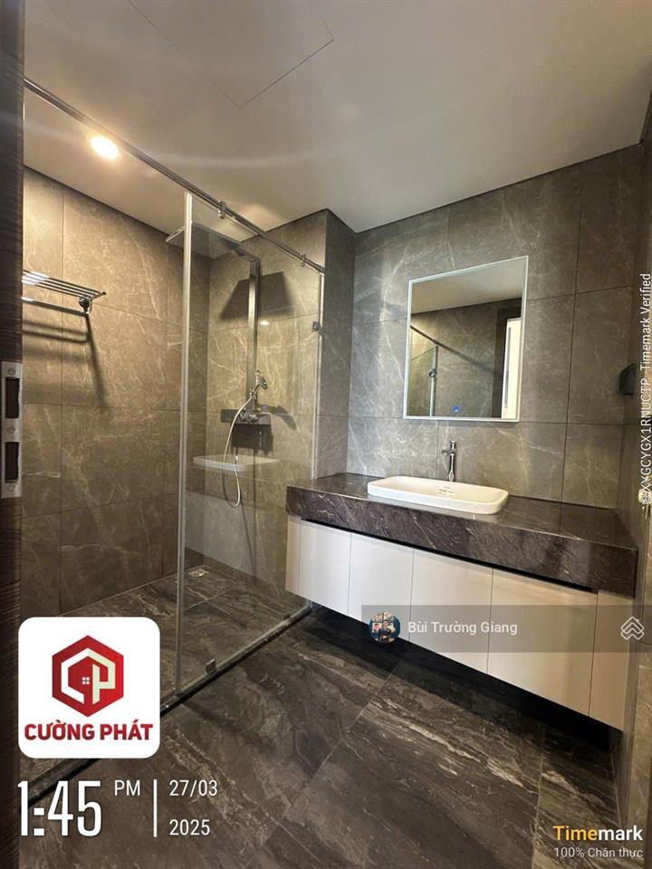 Cho thuê căn hộ 2pn + 1 kho, 138m2, giá tốt 17tr/th miễn phí quản lý, đặc biệt view trọn pháo bông