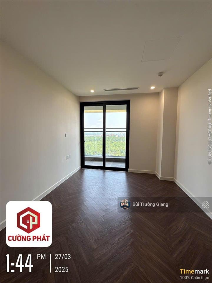 Cho thuê căn hộ 2pn + 1 kho, 138m2, giá tốt 17tr/th miễn phí quản lý, đặc biệt view trọn pháo bông