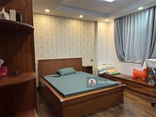 Cần bán biệt thự cổ điển đường nguyễn oanh  dt 16x22m, hầm + 2 tầng, gara + sân vườn rộng