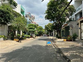 Bán gấp dãy nhà trọ đường dương quảng hàm, p5, dt 12x25m, giá chỉ 17 tỷ