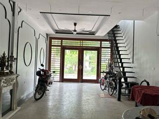 Bán nhà riêng Lai Xá: DT75m2*5.5 tầng*đường 24m* dân xây* giá tốt. 