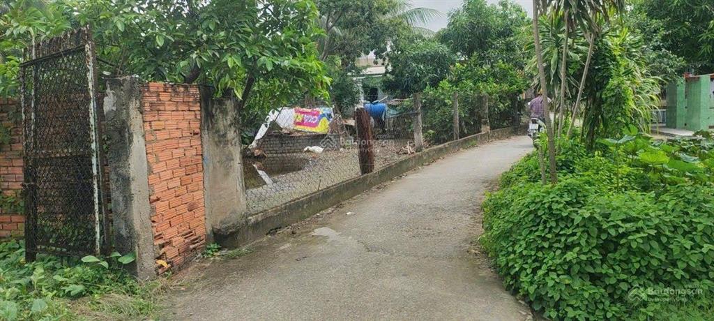 Cần bán gấp đất thổ cư và vườn xã tân quý tây, huyện bình chánh
