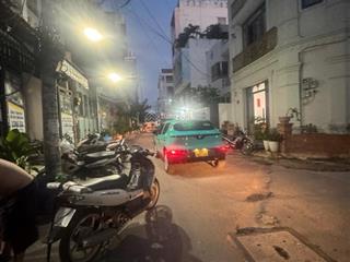 Nhà 2 tầng ,67m2, hẻm nhựa 6m, sát tân kì tân quý, bhha , giá 5,25 tỷ alo 0902 950 *** mr hoàng