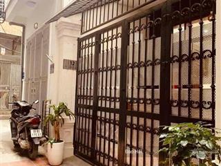 Bán nhà đẹp phố định công thượng, hoàng mai, 63mx5t, giá 11.6 tỷ, cách ô tô tránh 50m