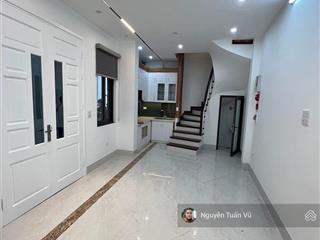 Bán gấp nhà phố trung kính, ô tô đỗ cửa, ngõ thông, kinh doanh, mặt tiền rộng. 45m2x4 tầng, 21 tỷ