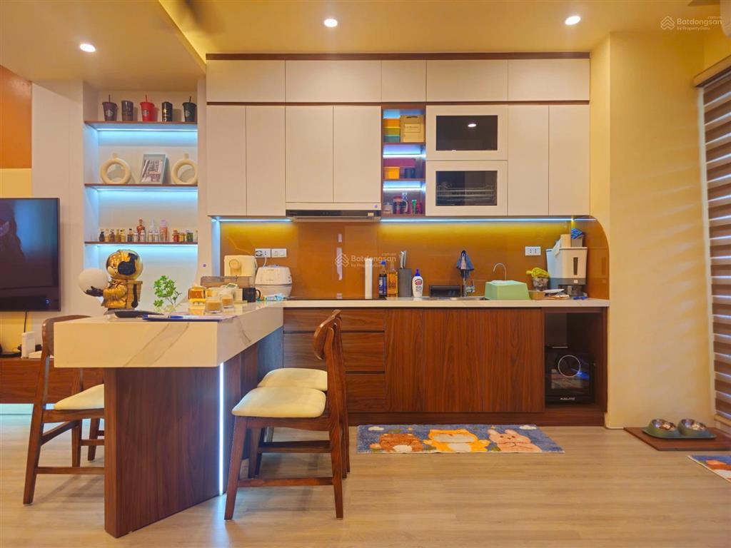 Cần tiền bay gấp căn 2pn giá 4,6tỷ cc hateco hoàng mai, 65m2 ban công đn full nội thất xịn đẹp