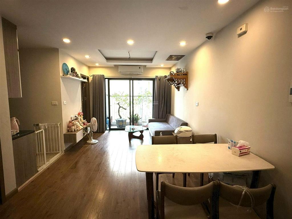 Cần tiền bay gấp căn 2pn giá 4,6tỷ cc hateco hoàng mai, 65m2 ban công đn full nội thất xịn đẹp