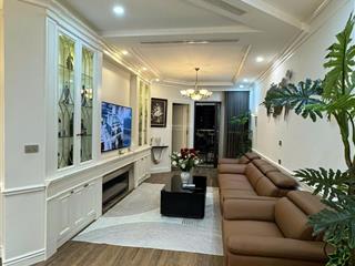 Bán chung cư cen land 137 nguyễn ngọc vũ 2 ngủ 2vs sổ đỏ lâu dài, full đồ, giá 4,9 tỷ. 0915 394 ***