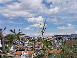 Đất view nghỉ dưỡng triệu đô, vị trí đẹp nhất khu, ngay ngã 3 đường, trên đồi ngô quyền