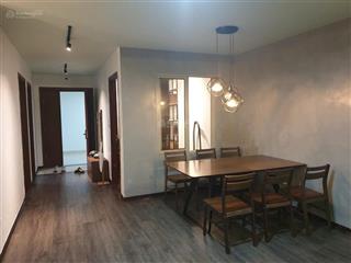 Cho thuê căn hộ toà b tầng trung giá 12,5tr/tháng. 92m2, 2pn + 1 đa năng full nội thất cc ia20