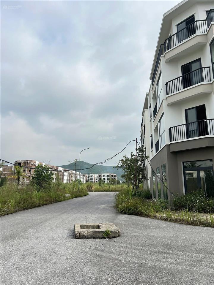 Chính chủ cần bán gấp trong tuầnflc tropical hạ long chỉ 16trmn2 căn 75m