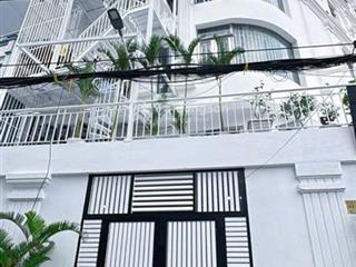 Tòa căn hộ dịch vụ đẳng cấp 80 phòng  7 tầng  thu nhập ròng gần hơn 400 triệu/tháng