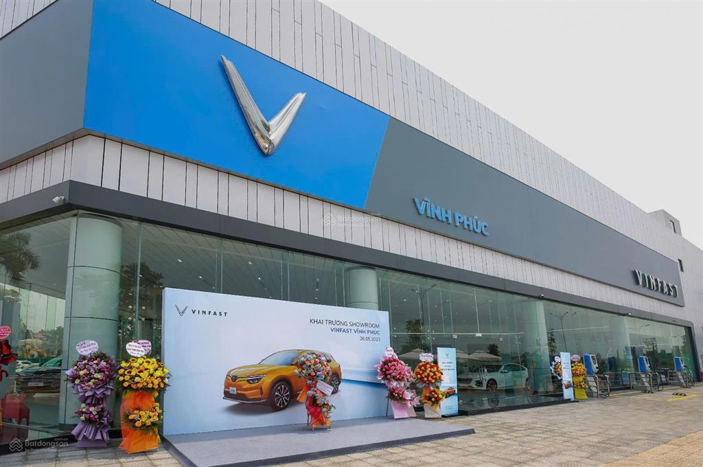 Vị trí đắc địa  cho thuê mbkd mặt phố huỳnh thúc kháng dt tổng 650m2x2t, mặt tiền 12m, giá 265tr