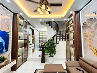 Siêu phẩm! cầu giấy phố yên hoà, ngõ nông gần phố, 35m2*mt 4m*5t, 3 ngủ full nội thất