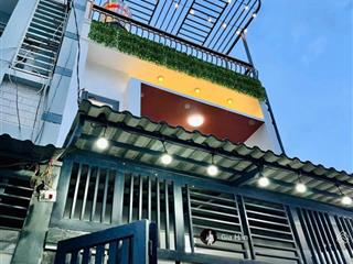 Giá còn thương lượng. nhà 57m2 trần não, thủ đức giá 2 tỷ 550. xây 1 trệt 1 lầu, hẻm 5m, sổ sẵn