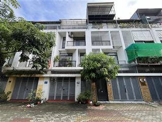 Bán nhà khu đô thị ao sào  trung tâm hoàng mai  view vườn hoa, sân chơi  70m2 chỉ 20 tỷ