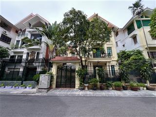 Bán gấp biệt thự sân vườn  kđt định công  trần nguyên đán  diện tích 150m  50 tỷ
