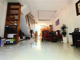 Bán nhà to khổng lồ 90m 3 tầng 5pn gần chợ phạm văn bạch chỉ 8 tỷ tl sổ riêng