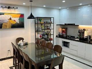 Bán chcc nội thất cao cấp d5a trần thái tông 3pn 9 tỷ