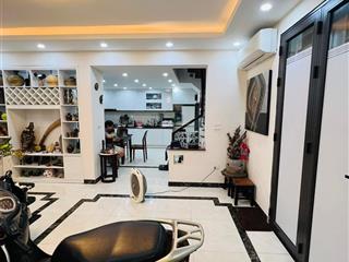 Cần bán gấp căn hộ 3 phòng ngủ tại chung cư n09b2 thành thái, công viên cầu giấy