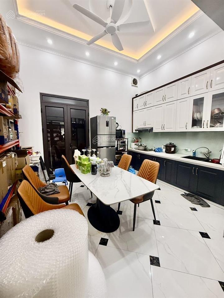Hiếm có! nhà đẹp phương liệt, 45m2, 8.8 tỷ gần hồ, gần ô tô, ngõ nông trải nhựa, cực thoáng