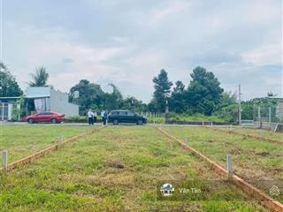 Đất nền sát chợ hưng long, thuộc xã long thượng, cần giuộc, long an. mtd nhựa 120m2 full thổ