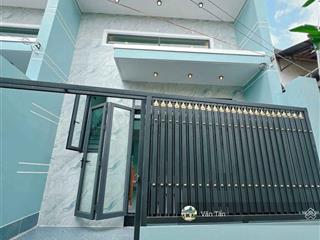 Kẹt tiền cần bán gấp nr 740tr/143m2 ngay ngã tư xoài đôi, long trạch, cần đước. shr đã hoàn công.