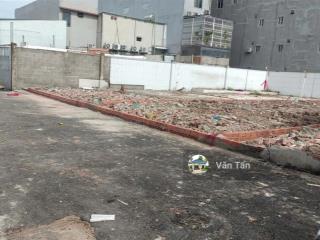 Bán gấp đất phong phú, bình chánh 128m2/1 tỷ 300tr. cách ql50 chỉ 100m. mặt tiền 7m. shr, full thổ.