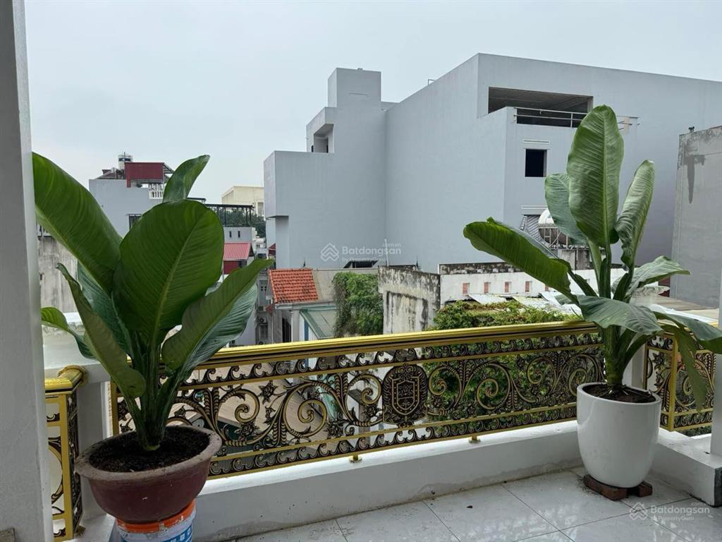 Vip! mễ trì, nhà mới thang máy, sổ vuông a4,gần oto, gần phố, chắc chắn, nhà mới ở luôn 37m2*5t