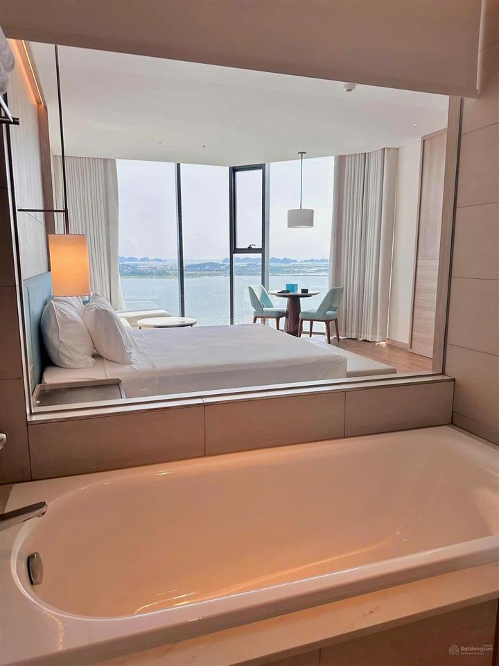Bán nhanh căn góc view biển a la carte hạ long  3,7 tỉ/48m2  sổ đỏ lâu dài